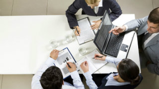 Logistics Management Analyst Career Guide